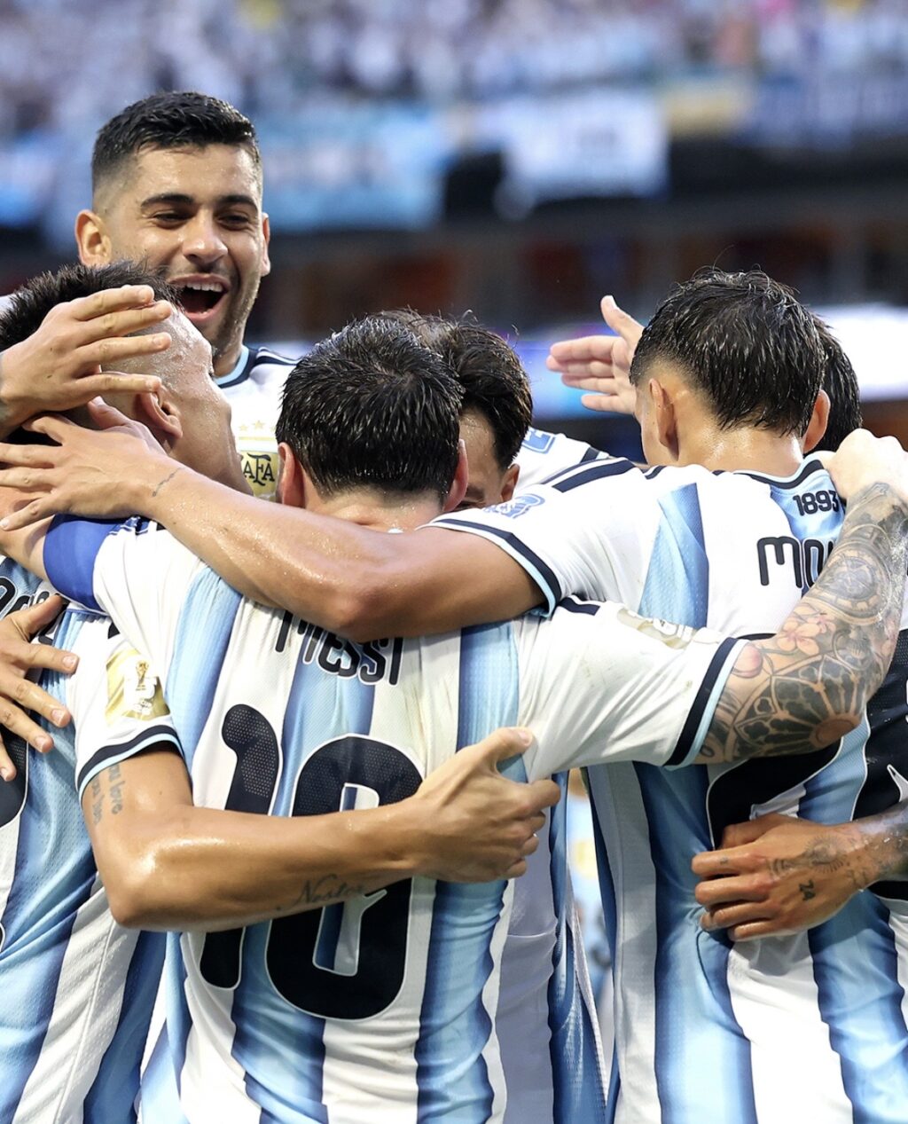 Sufriendo, Argentina está en octavos