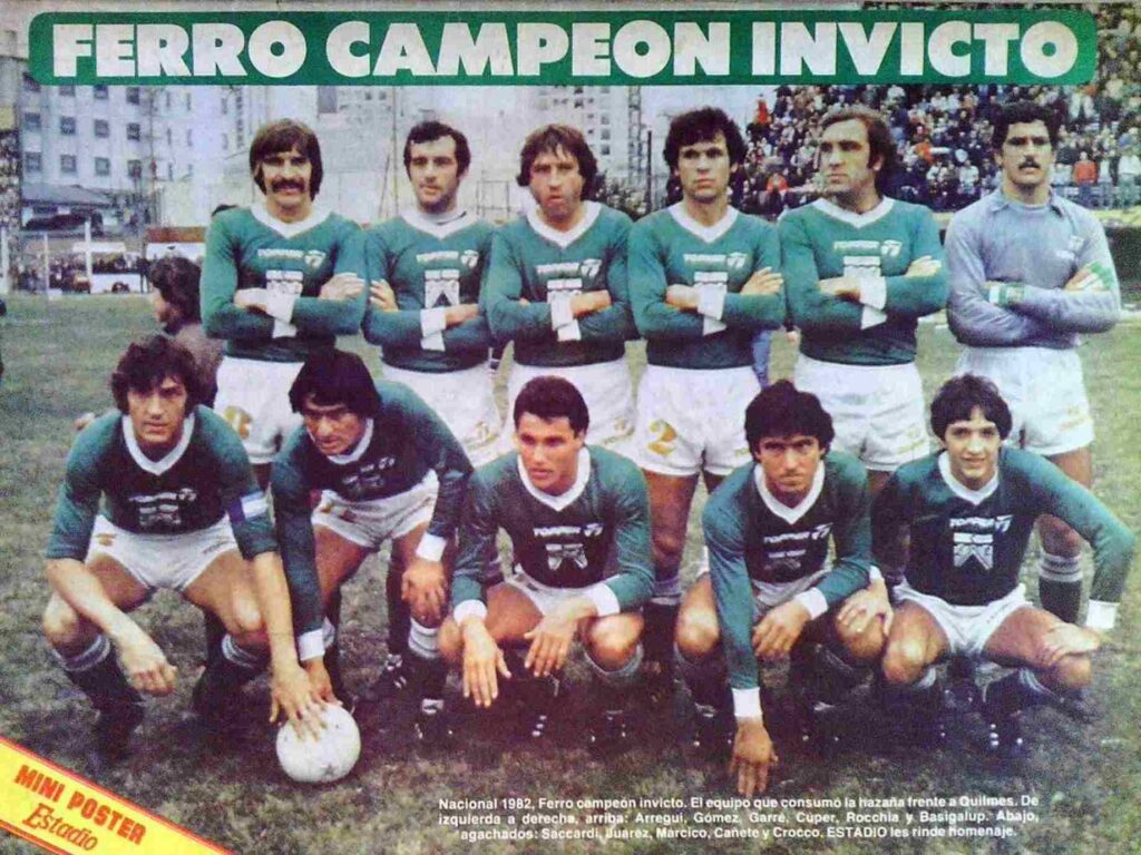Equipo titular de aquel Ferro campeón del Nacional 1982.