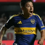 Festejo de gol de Leandro Lozano con la camiseta de Boca Juniors.